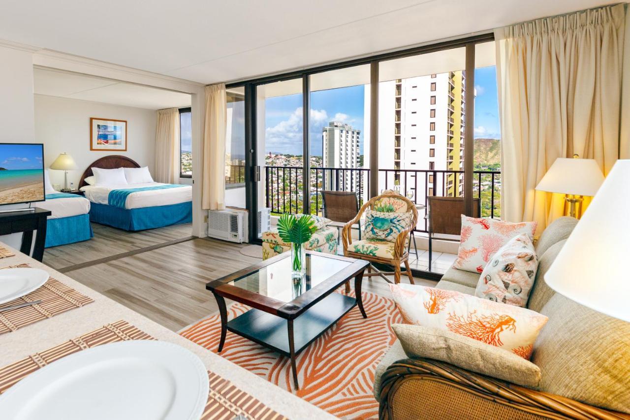Ocean View Escape, Steps To & Free Parking! *