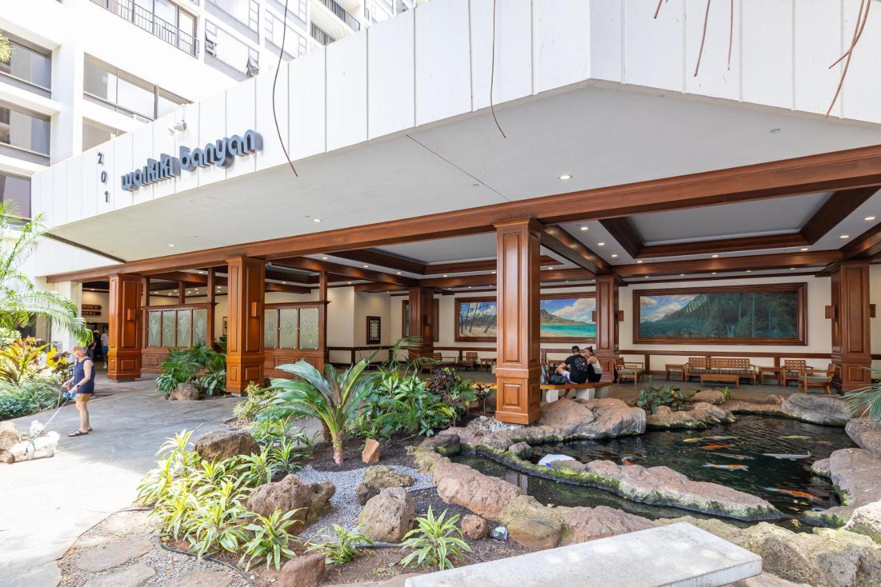 Ocean View Escape, Steps To & Free Parking! * Honolulu