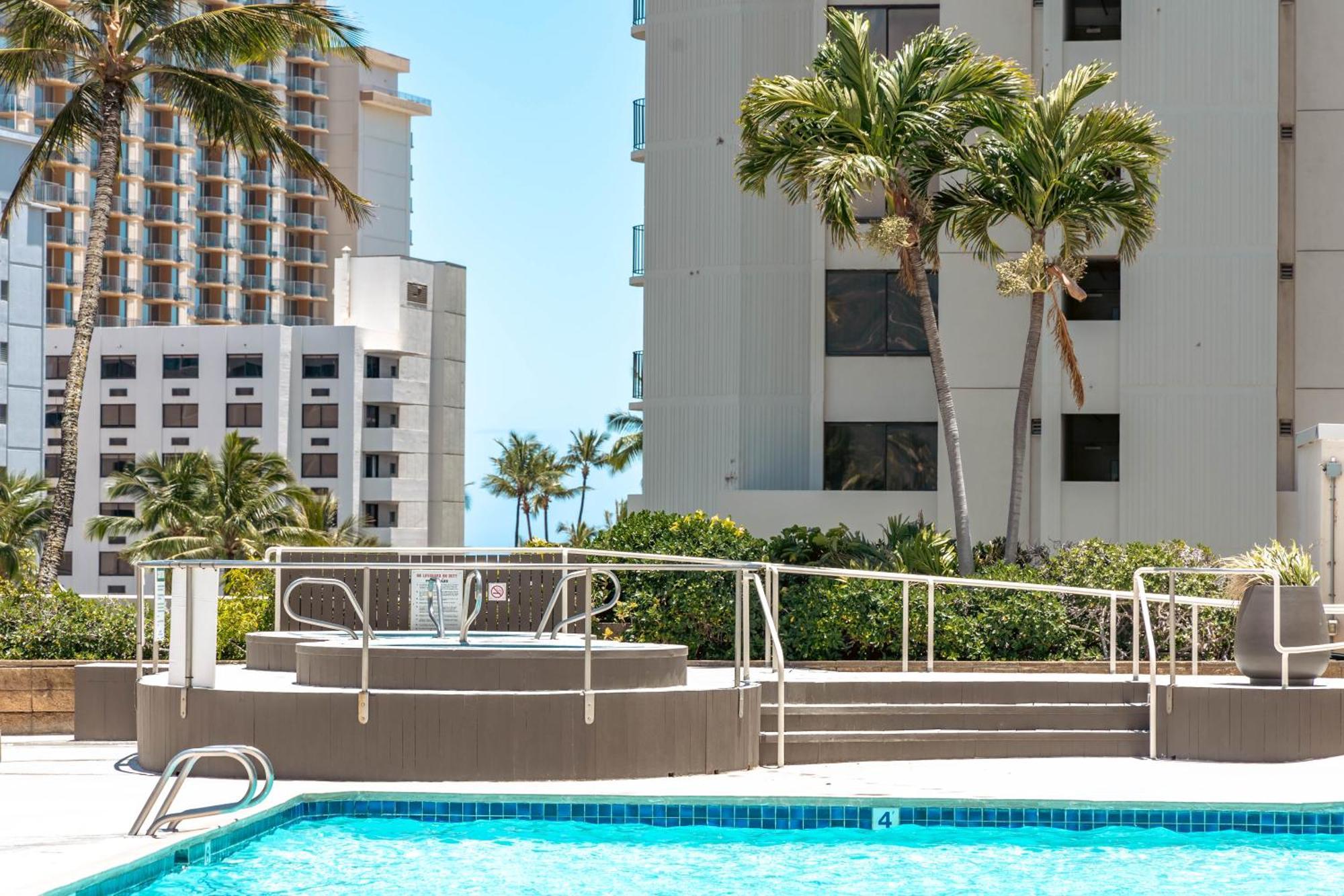 Ocean View Escape, Steps To & Free Parking!